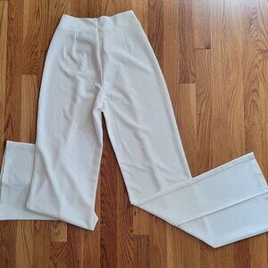 Fashion Nova White Pants Size M